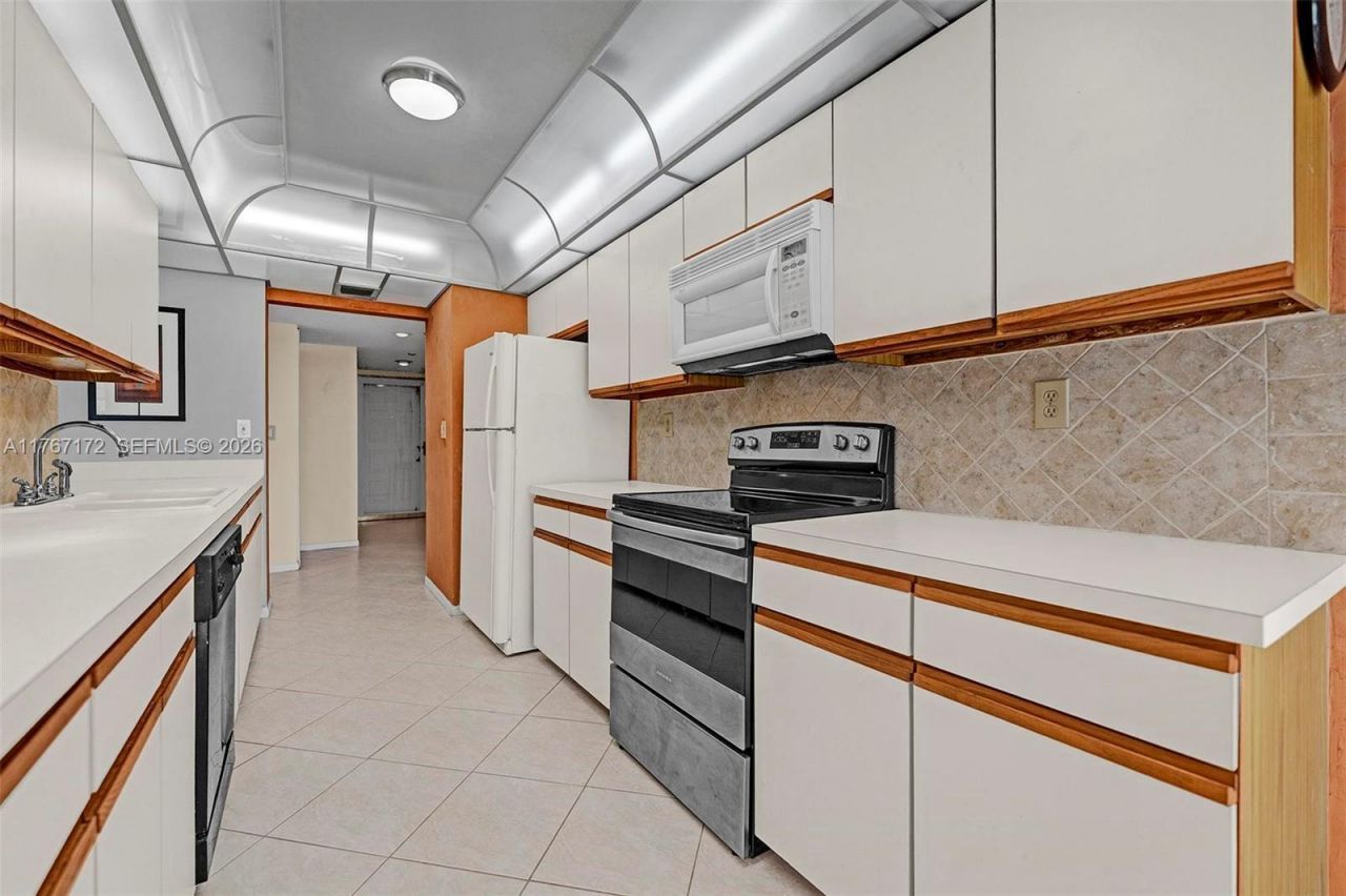 1470 Sheridan St, Unit 22C, Hollywood, FL 33020 Photo