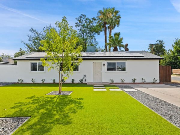 2201 N 29TH Place, Phoenix, AZ 85008