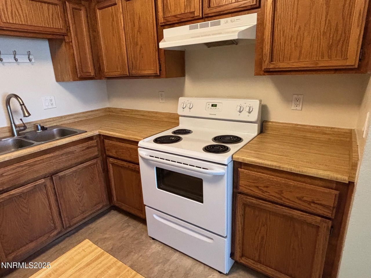 1465 E Peckham Lane, Unit 53, Reno, NV 89502 Photo