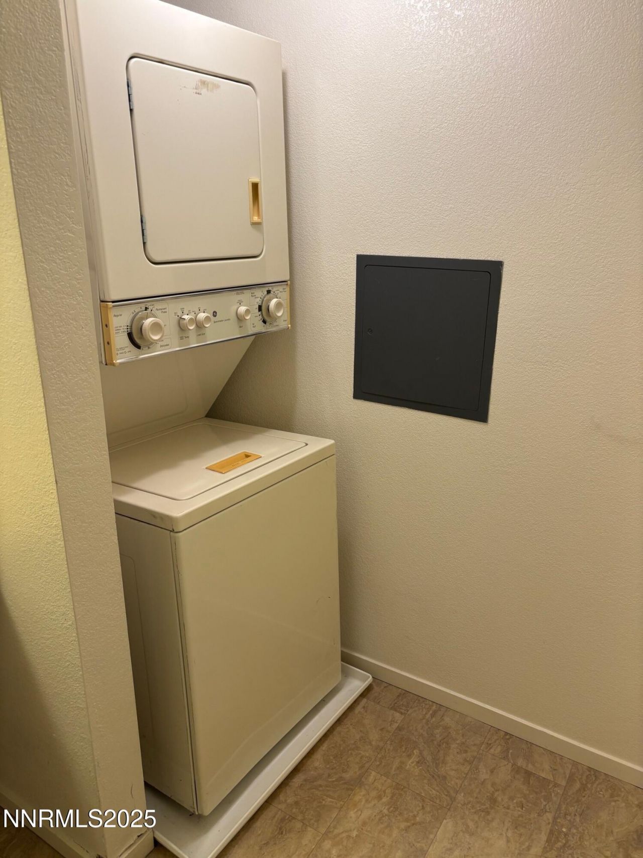 1465 E Peckham Lane, Unit 53, Reno, NV 89502 Photo