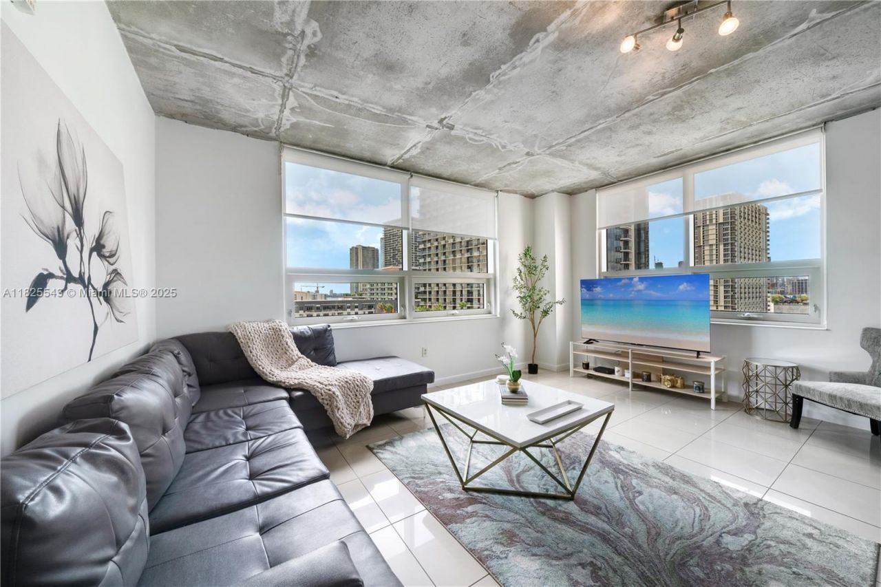 3250 NE 1st Ave, Unit 1016, Miami, FL 33137 Photo