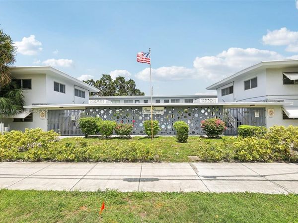 12665 NE 16th Ave, Unit 22, North Miami, FL 33161