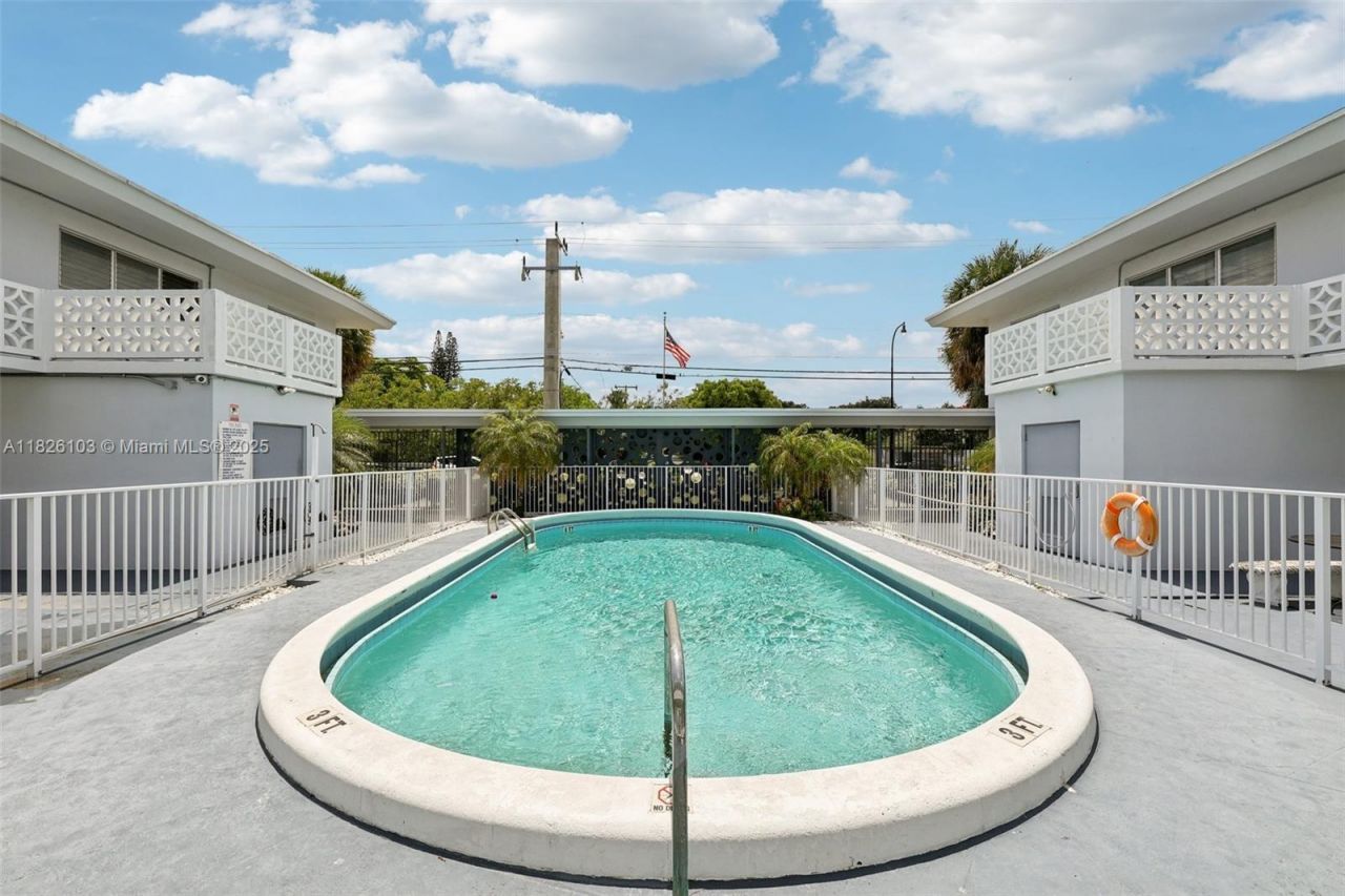 12665 NE 16th Ave, Unit 22, North Miami, FL 33161 Photo