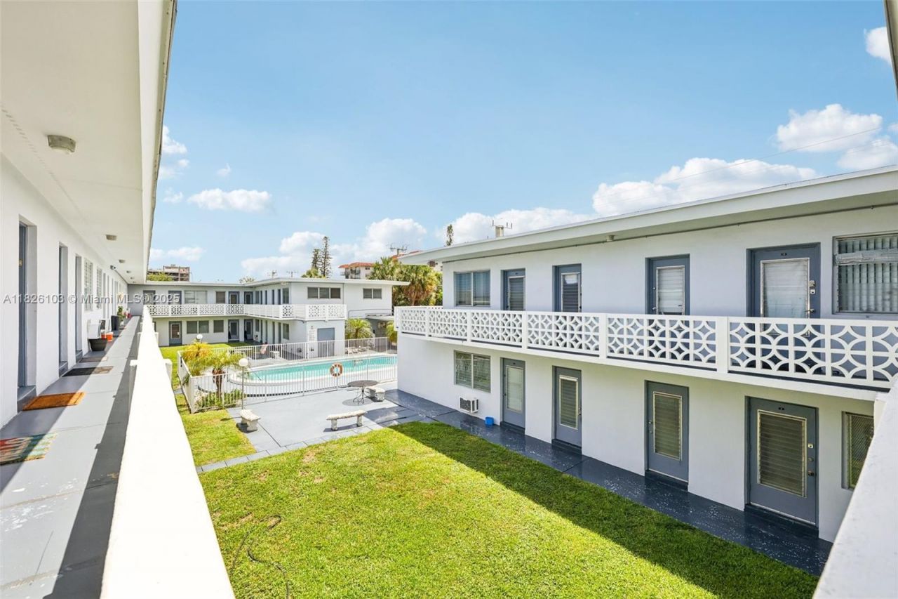 12665 NE 16th Ave, Unit 22, North Miami, FL 33161 Photo