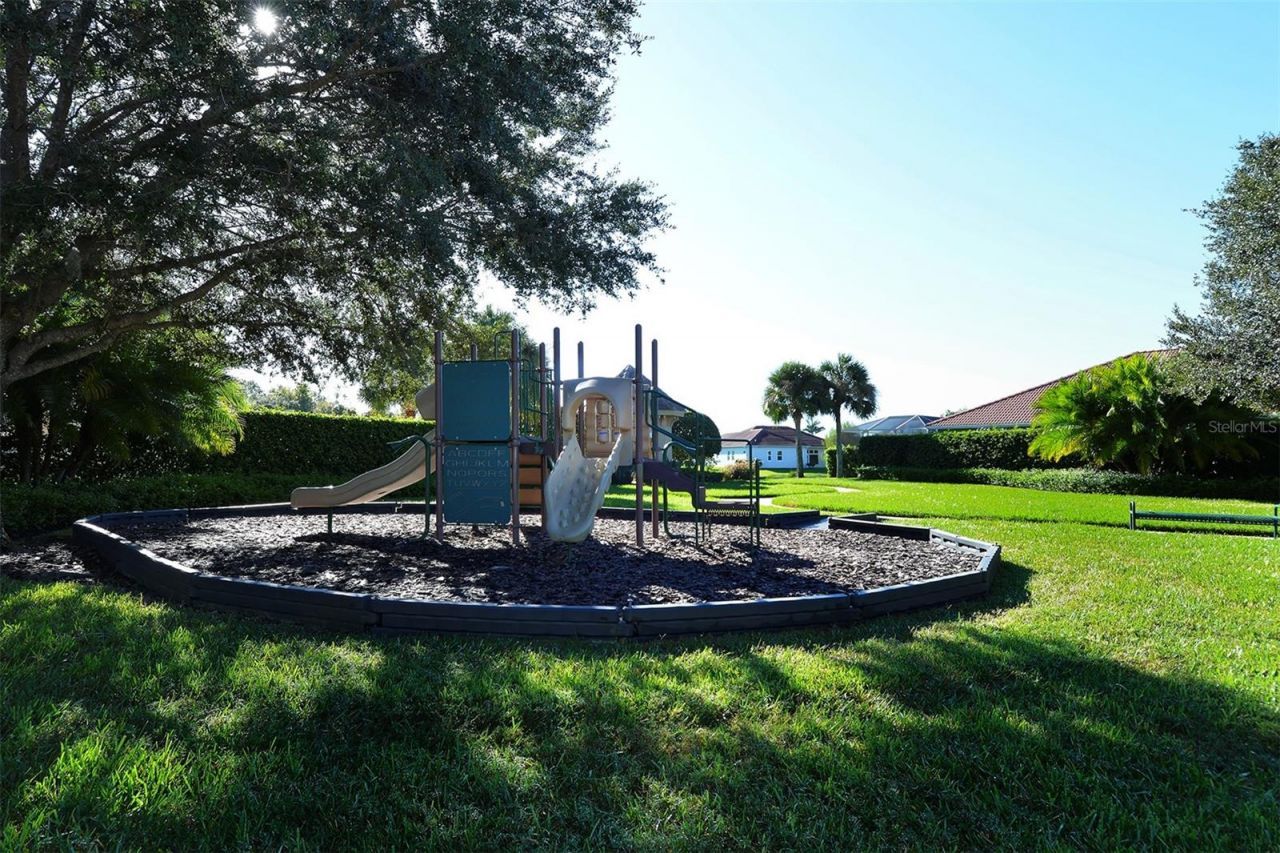 6214 45th Lane E, Bradenton, FL 34203 Photo