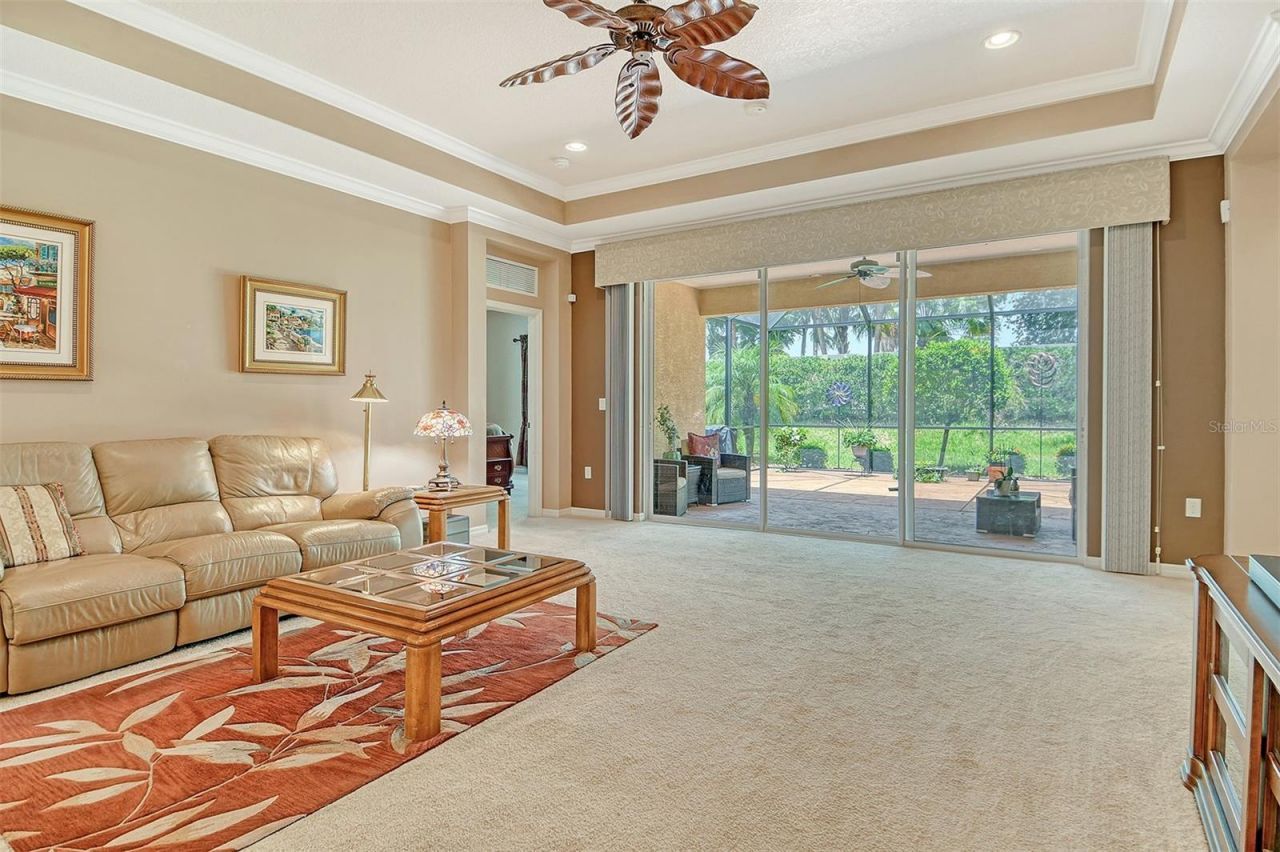 6214 45th Lane E, Bradenton, FL 34203 Photo