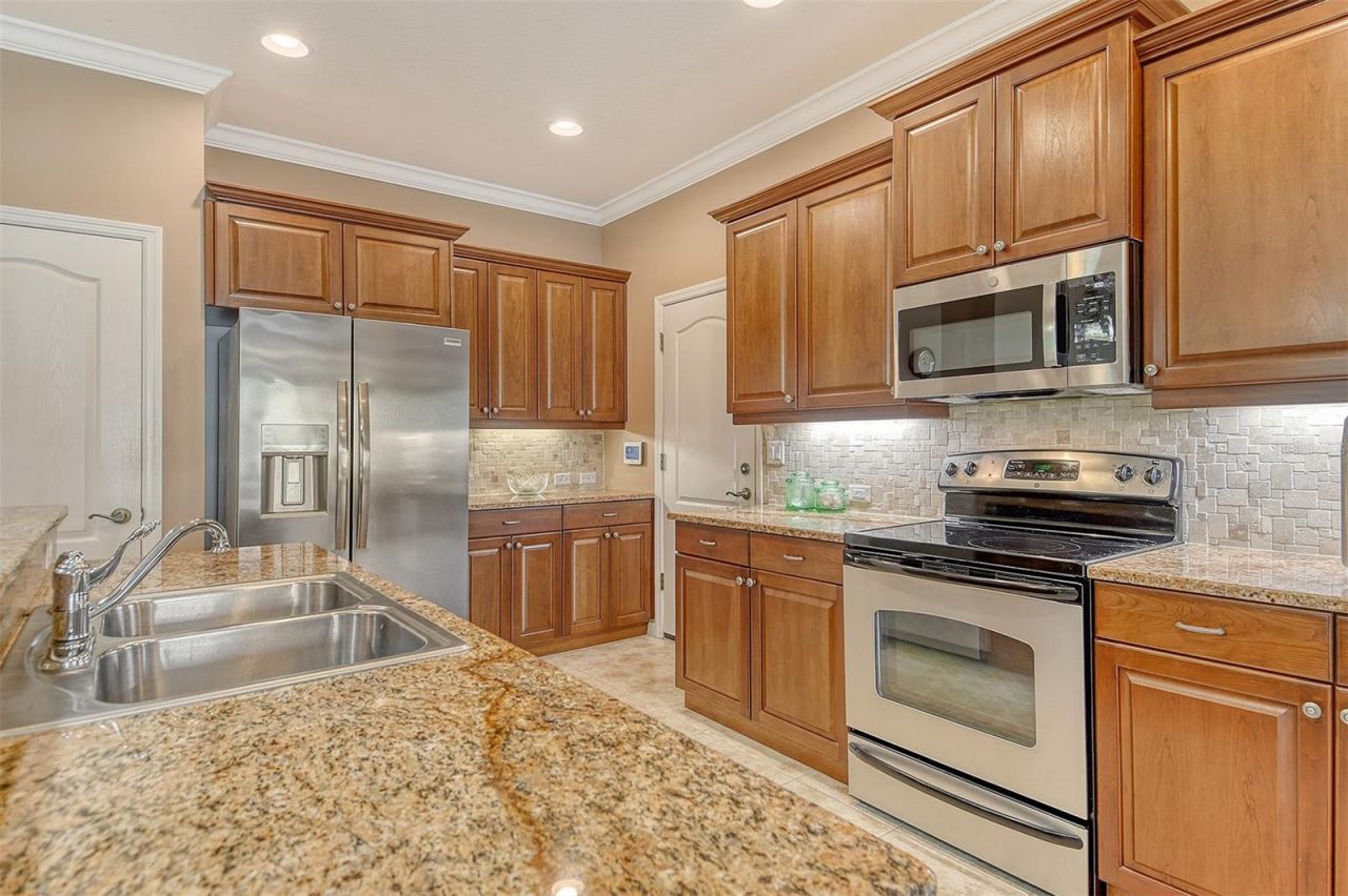 6214 45th Lane E, Bradenton, FL 34203 Photo