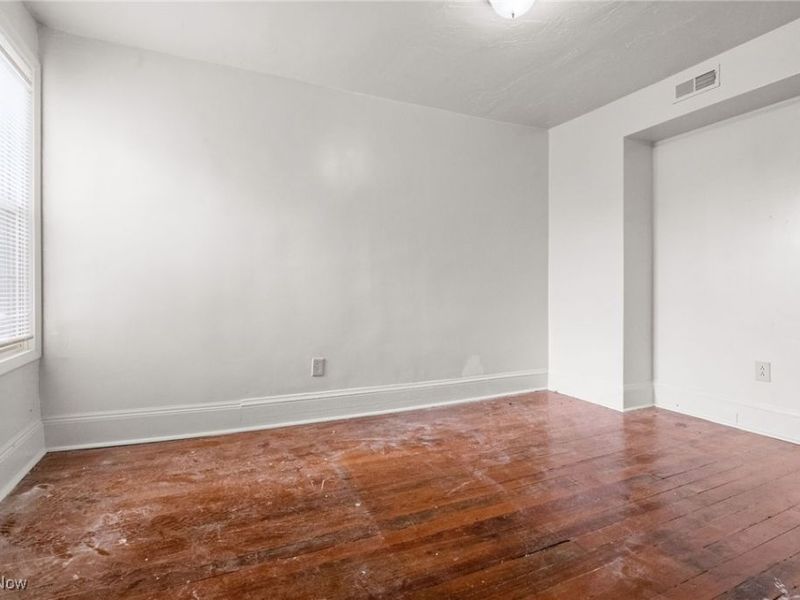 15416 Waterloo Road, Cleveland, OH 44110 Photo 14