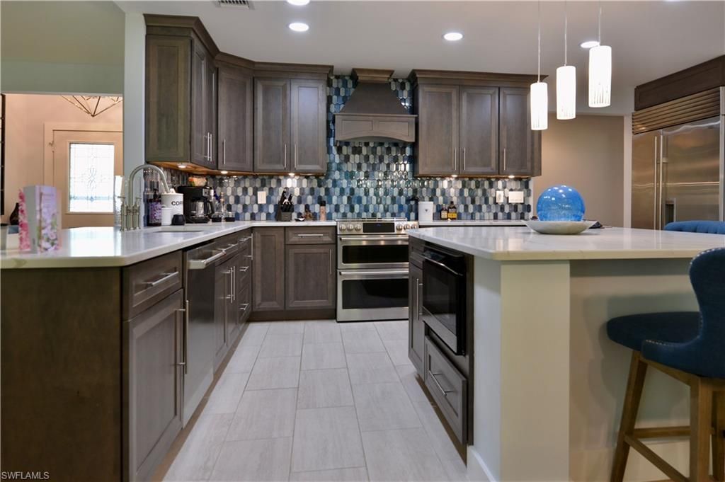 18220 Elmwood Dr, Alva, FL 33920 Photo