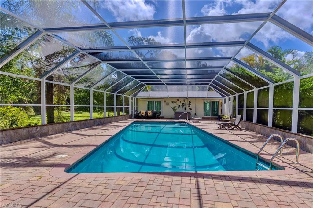 18220 Elmwood Dr, Alva, FL 33920 Photo