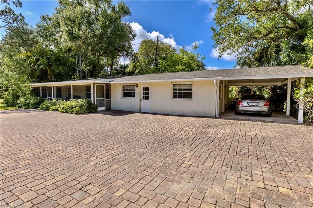 18220 Elmwood Dr, Alva, FL 33920 Photo