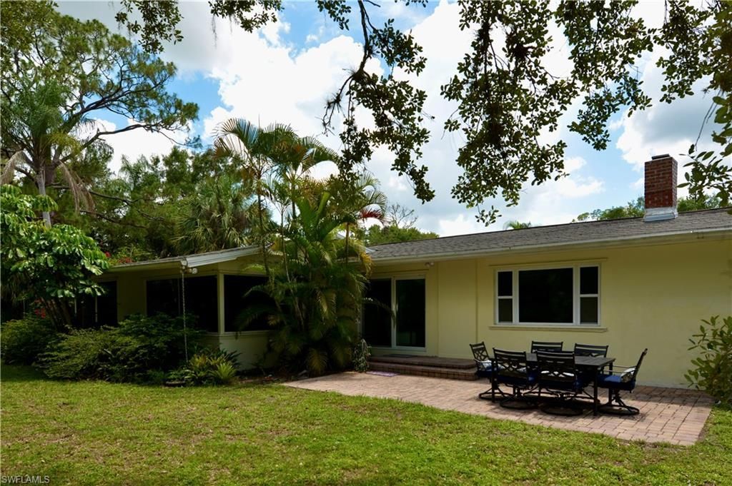 18220 Elmwood Dr, Alva, FL 33920 Photo