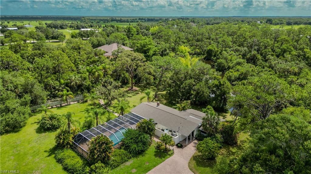 18220 Elmwood Dr, Alva, FL 33920 Photo