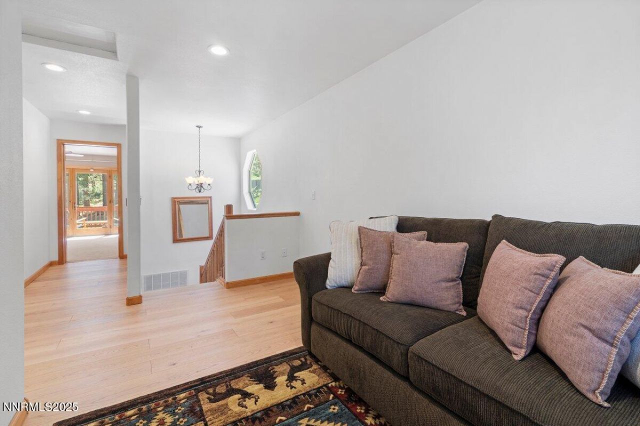 1580 Boca Raton Drive, South Lake Tahoe, CA 96150 Photo