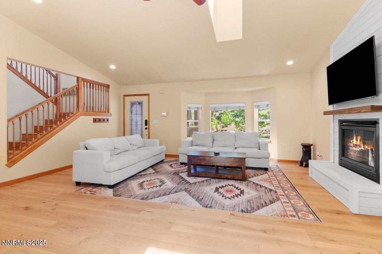 1580 Boca Raton Drive, South Lake Tahoe, CA 96150 Photo