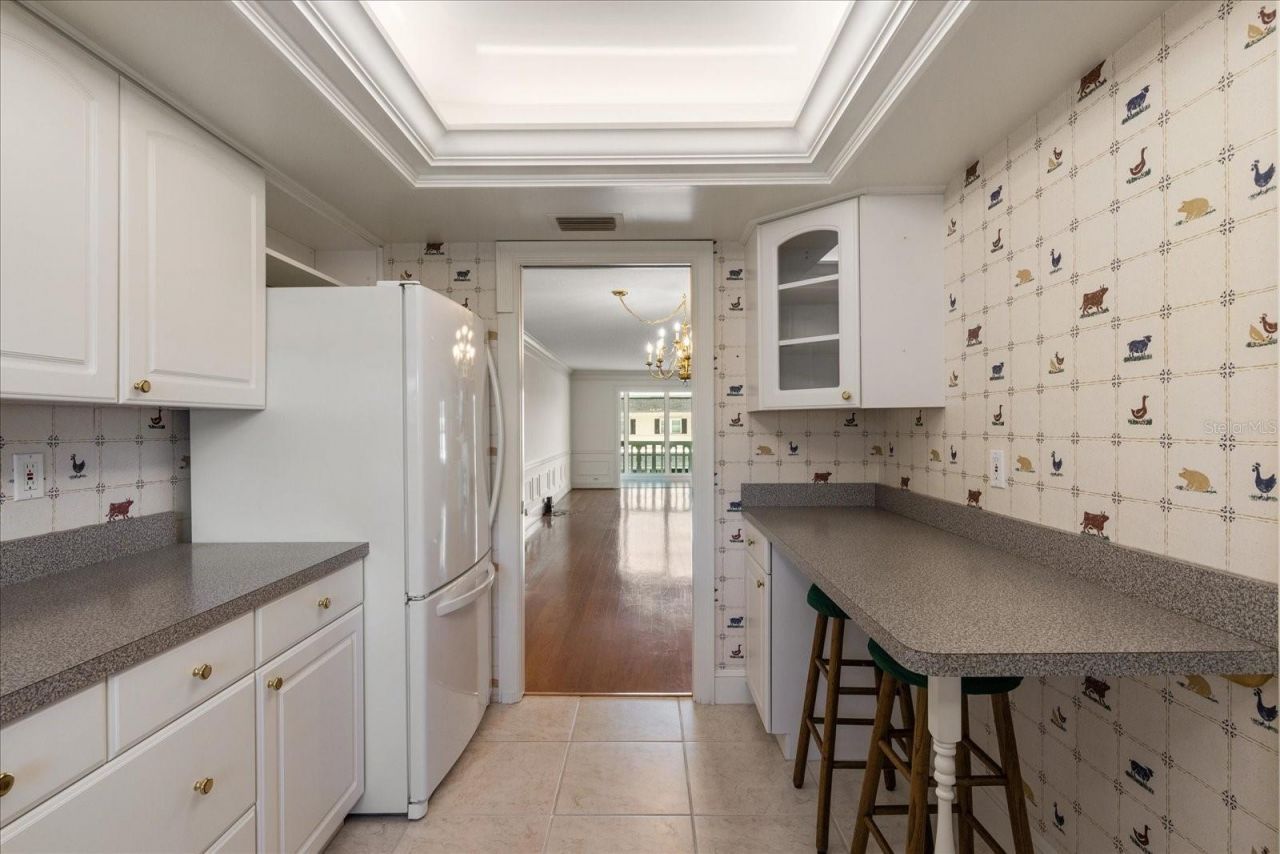 139 Bluff View Drive, Unit 405, Belleair Bluffs, FL 33770 Photo