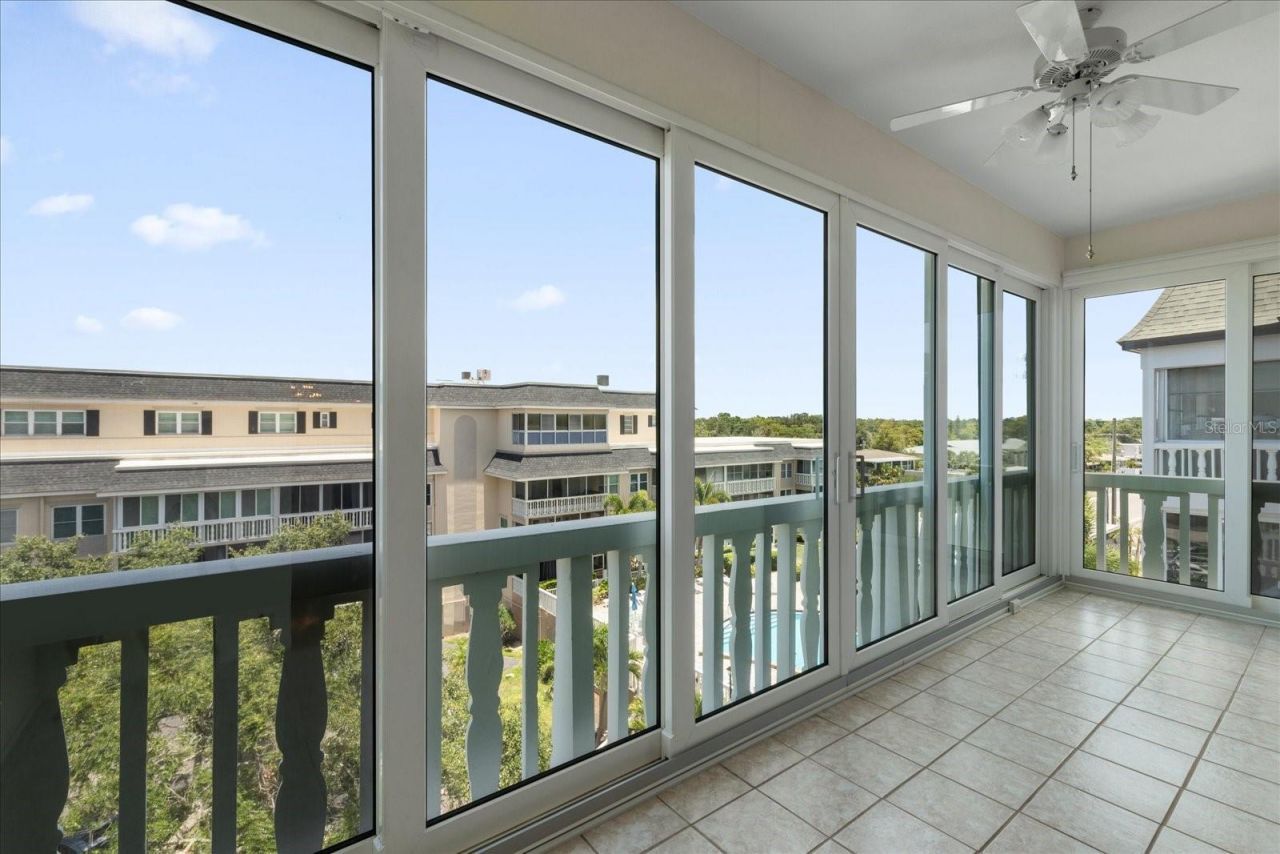 139 Bluff View Drive, Unit 405, Belleair Bluffs, FL 33770 Photo