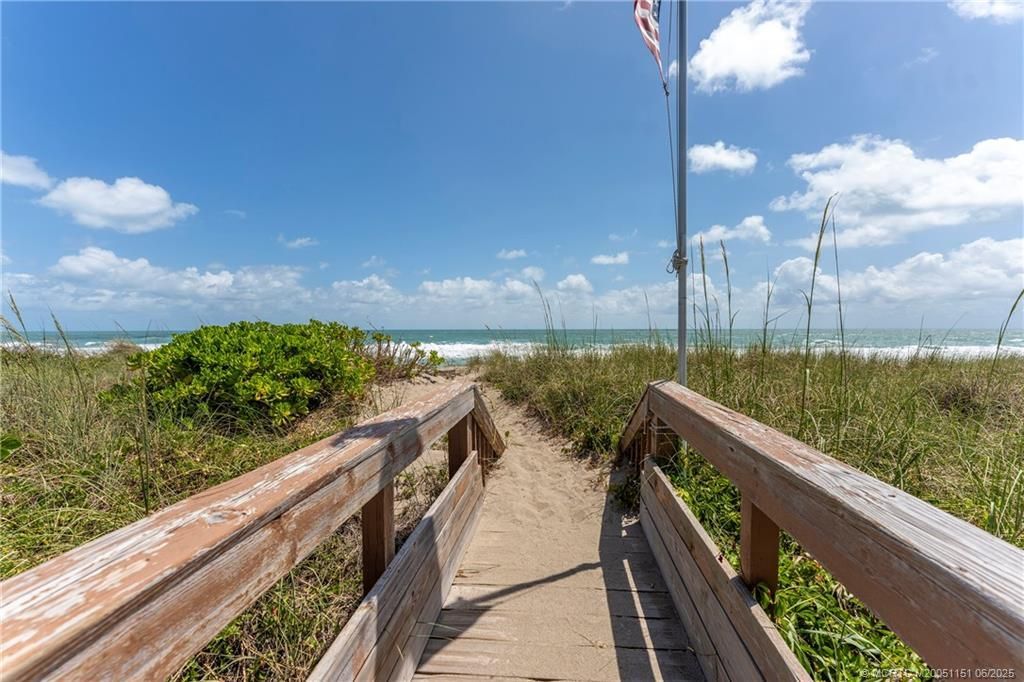 2571 NE Ocean Boulevard, Unit 104, Stuart, FL 34996 Photo