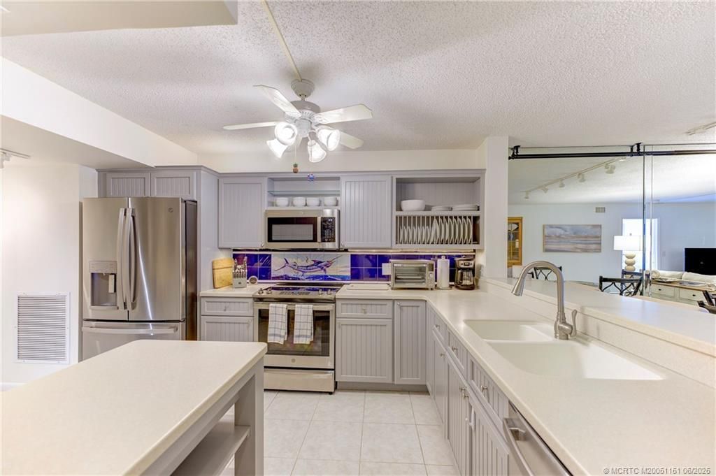 2571 NE Ocean Boulevard, Unit 104, Stuart, FL 34996 Photo