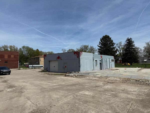 886 Sunbury Road, Columbus, OH 43219