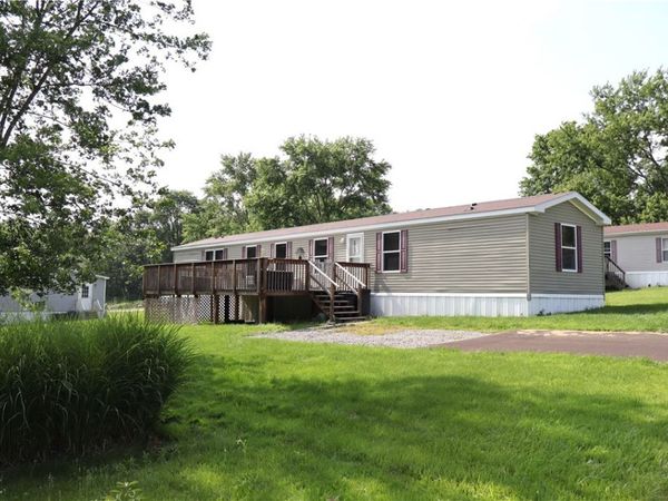 120 Woodview Dr., Valencia, PA 16059