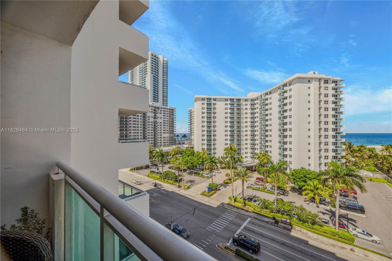 3000 S Ocean Dr, Unit 702, Hollywood, FL 33019 Photo