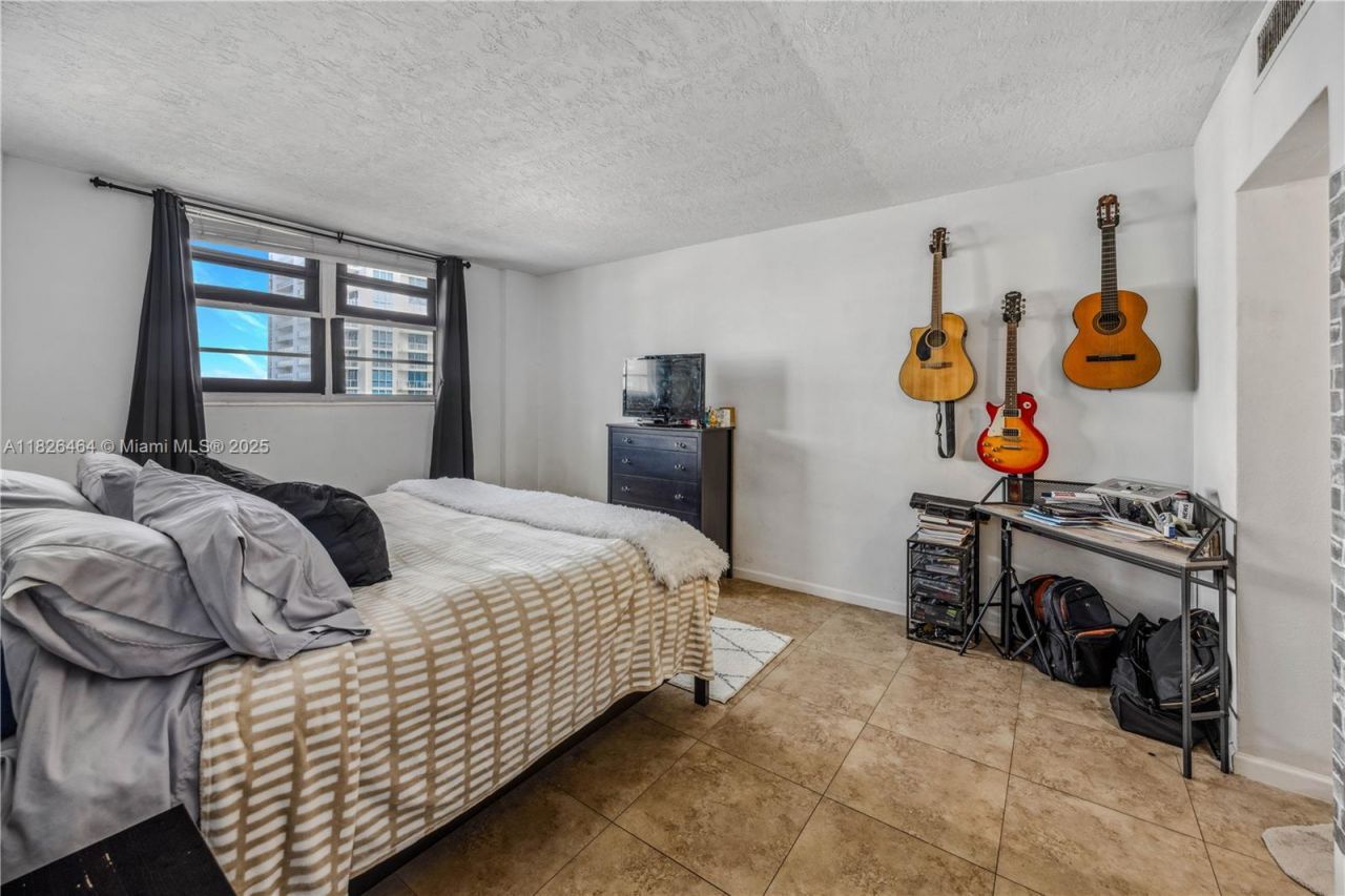 3000 S Ocean Dr, Unit 702, Hollywood, FL 33019 Photo
