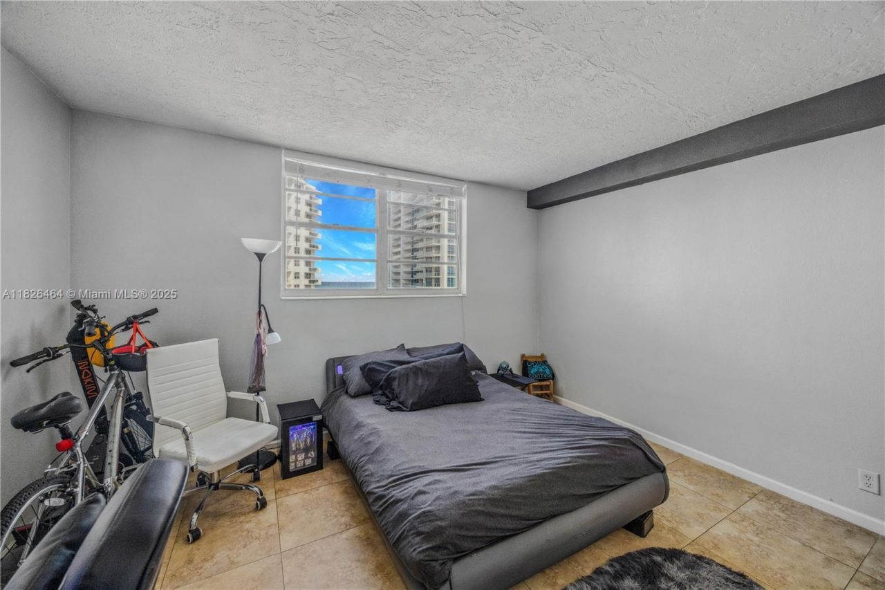 3000 S Ocean Dr, Unit 702, Hollywood, FL 33019 Photo
