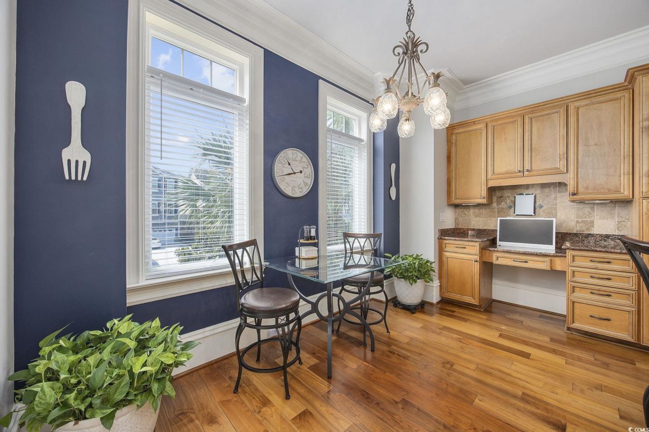 350 Saint Julian Ln. Photo 6