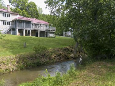 7304 DRY RUN RD, BURNSVILLE, VA 24487