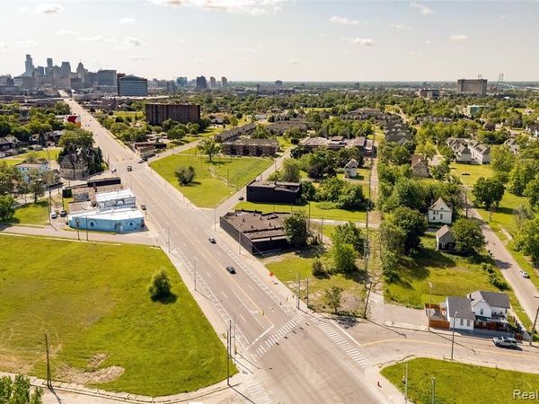 4337 Grand River Avenue, Detroit, MI 48208
