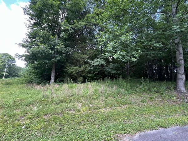 461 & 462 Leisure Lane, Scottsville, KY 42164