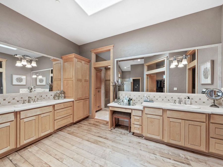 Property Image 93