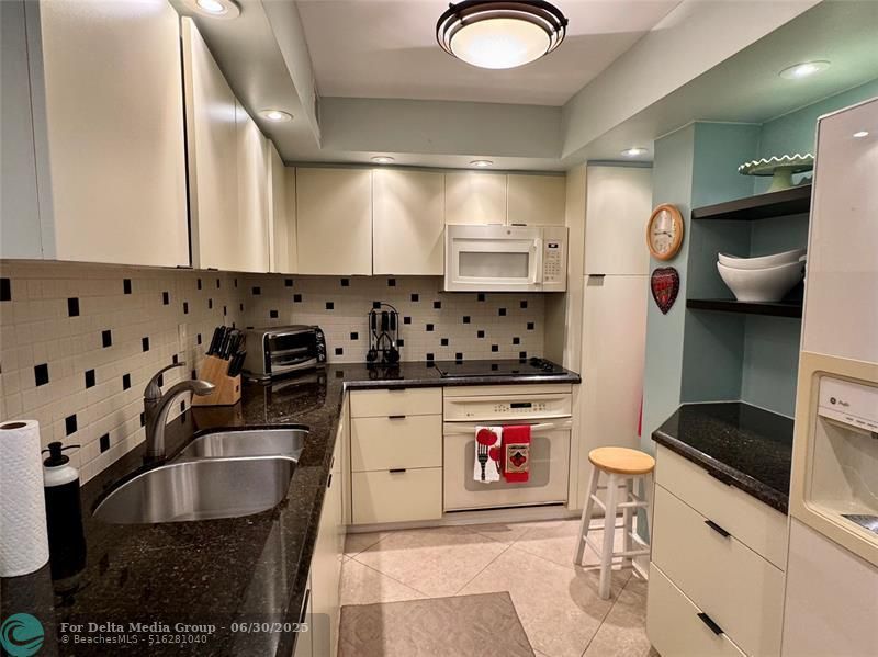 740 S Federal Highway, Unit 216, Pompano Beach, FL 33062 Photo