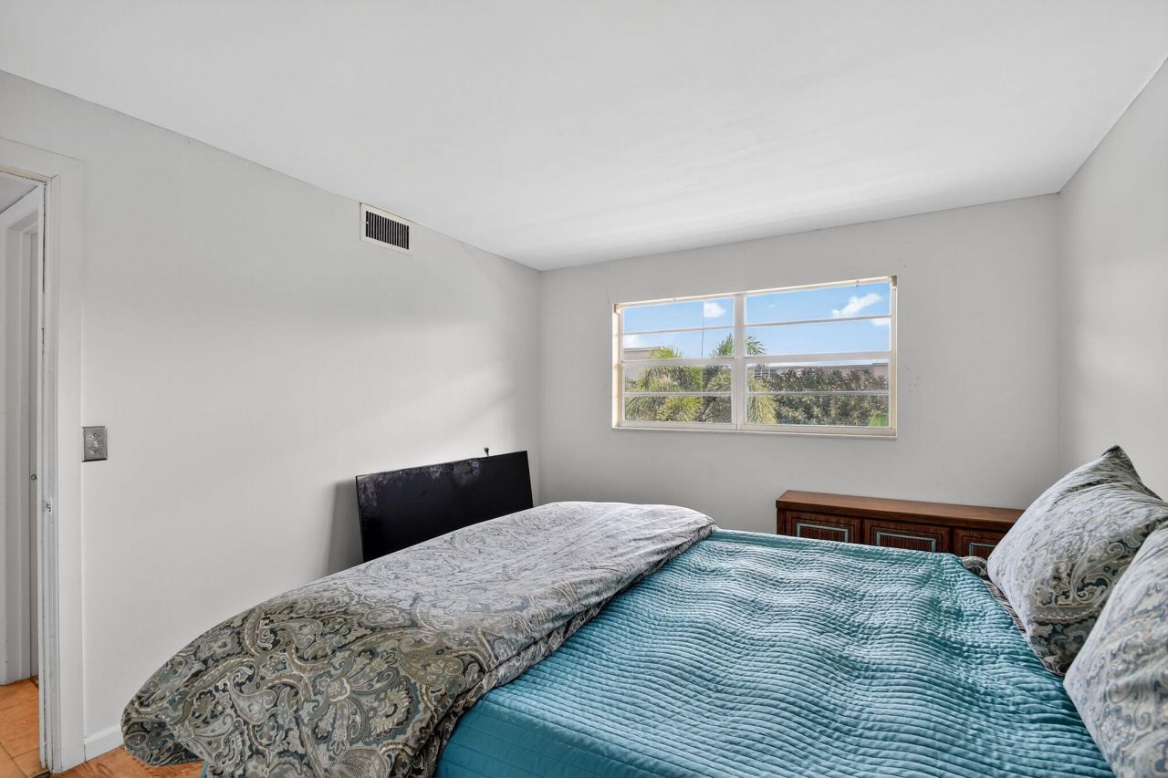 2615 NE 3rd Court, Unit 315, Boynton Beach, FL 33435 Photo