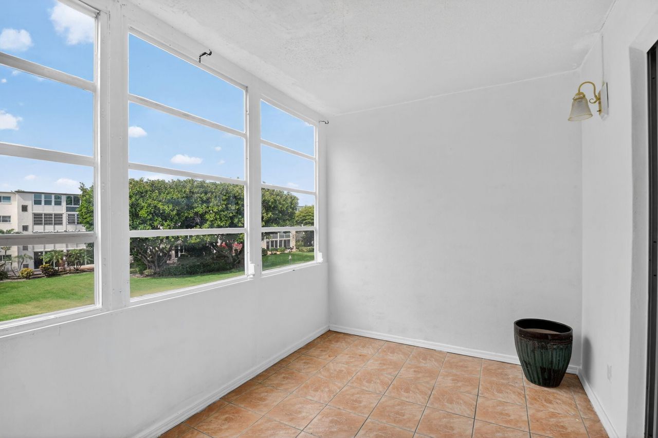 2615 NE 3rd Court, Unit 315, Boynton Beach, FL 33435 Photo