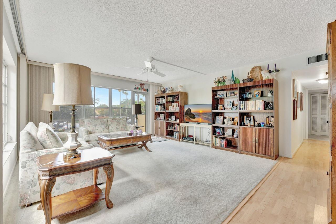 10777 W Sample Road, Unit 207, Coral Springs, FL 33065 Photo