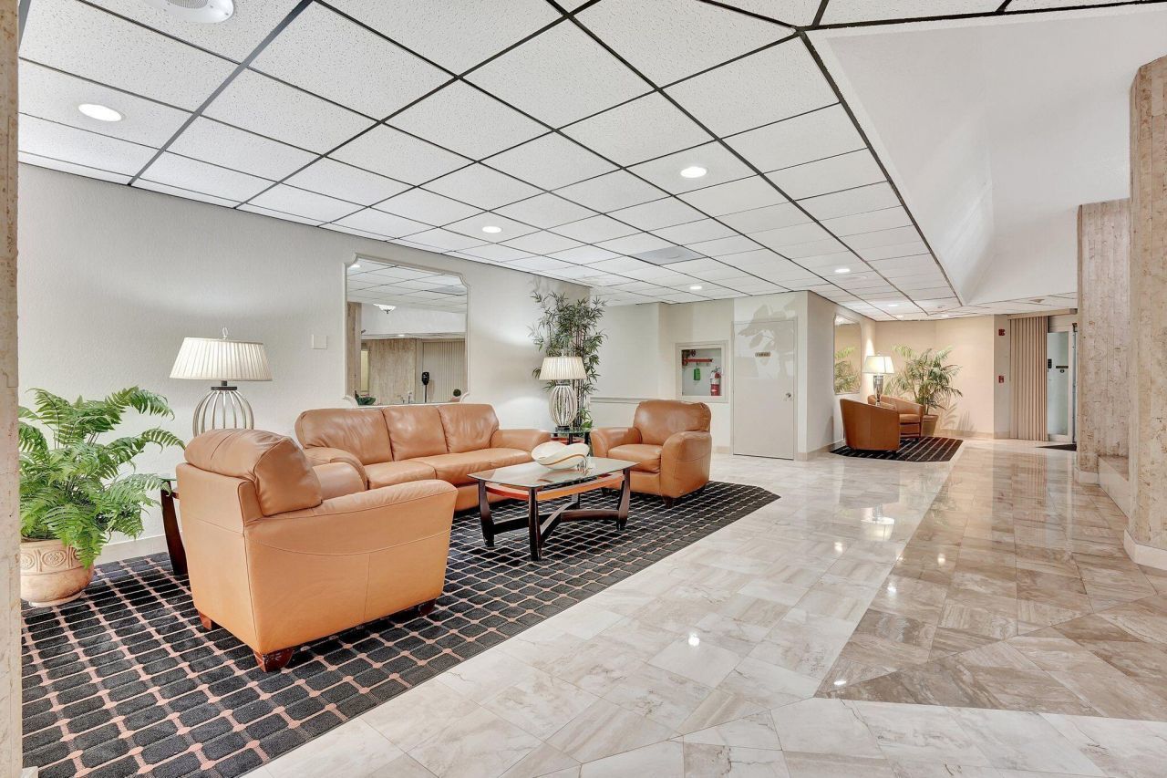 10777 W Sample Road, Unit 207, Coral Springs, FL 33065 Photo