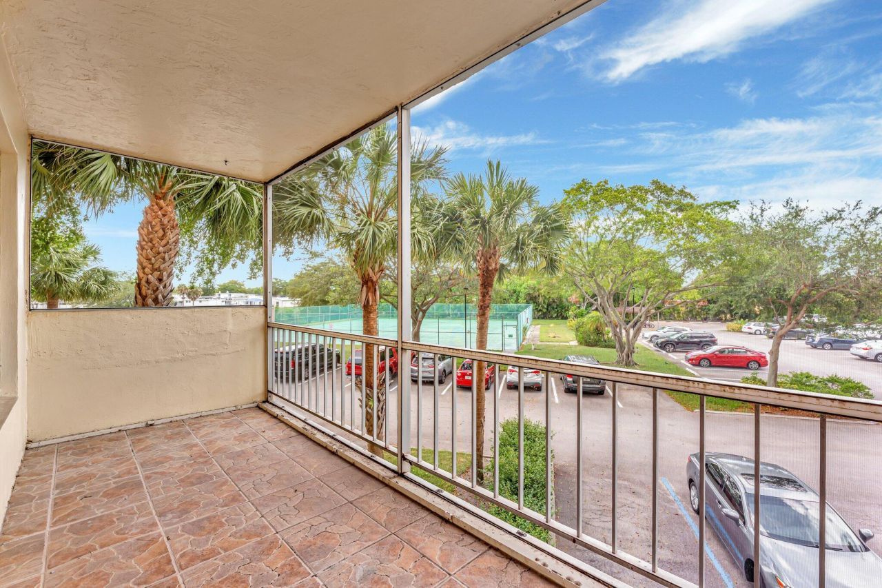 10777 W Sample Road, Unit 207, Coral Springs, FL 33065 Photo
