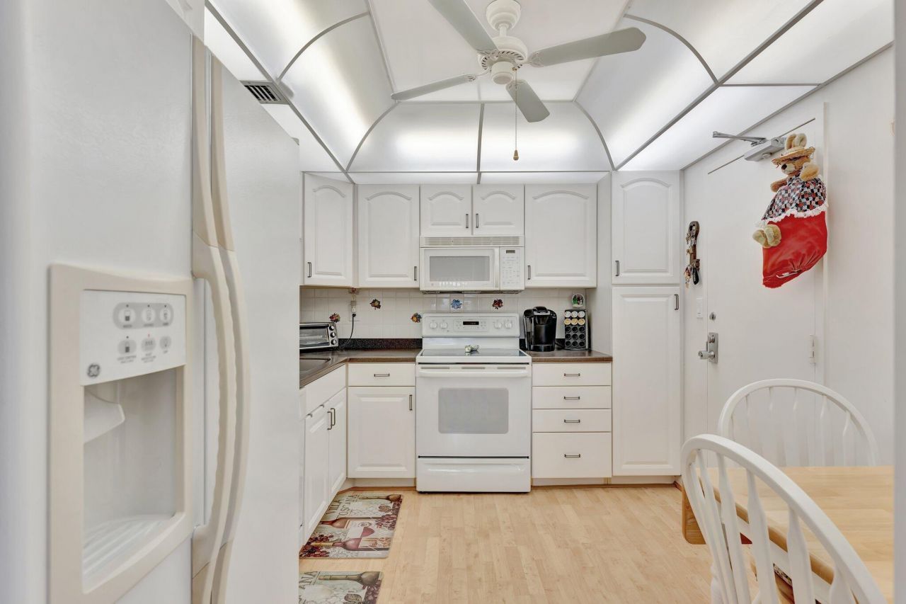 10777 W Sample Road, Unit 207, Coral Springs, FL 33065 Photo