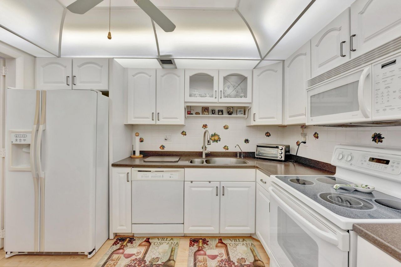 10777 W Sample Road, Unit 207, Coral Springs, FL 33065 Photo