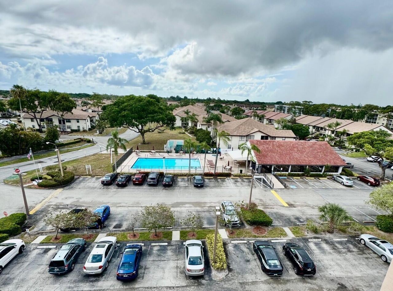 7626 Tahiti Lane, Unit 204, Lake Worth, FL 33467 Photo