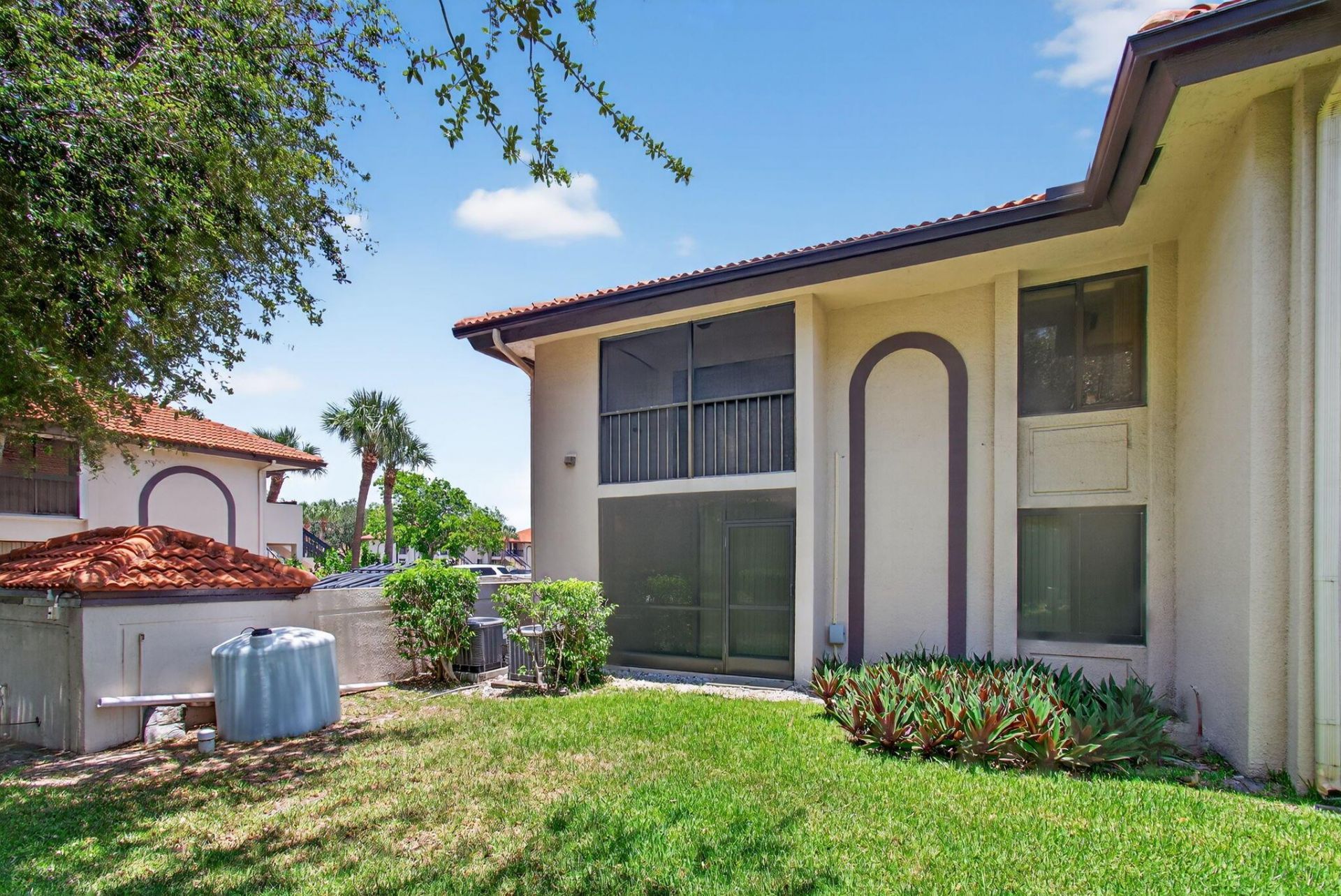 400 Club Circle, Unit 201, Boca Raton, FL 33487 Photo