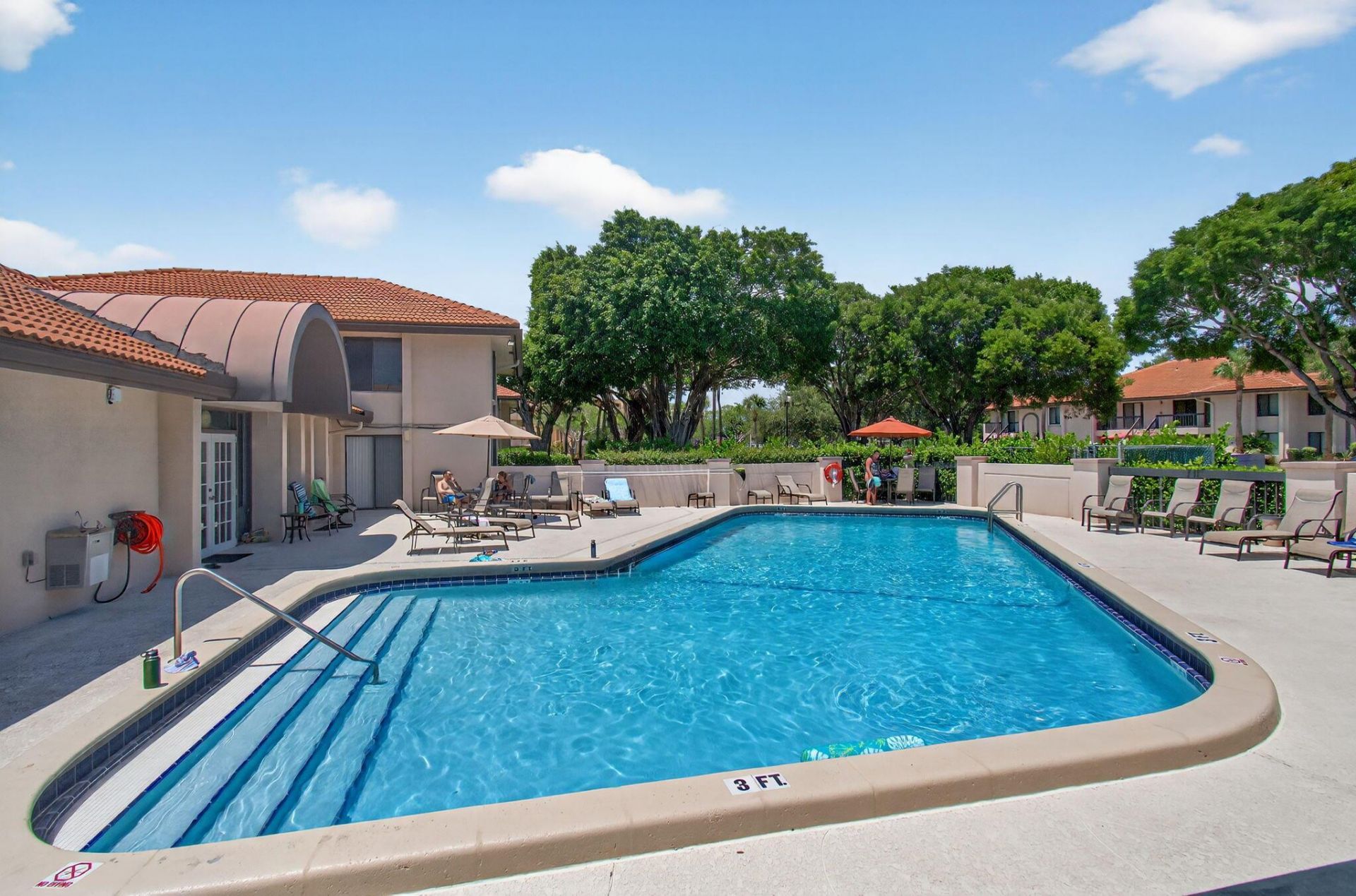 400 Club Circle, Unit 201, Boca Raton, FL 33487 Photo