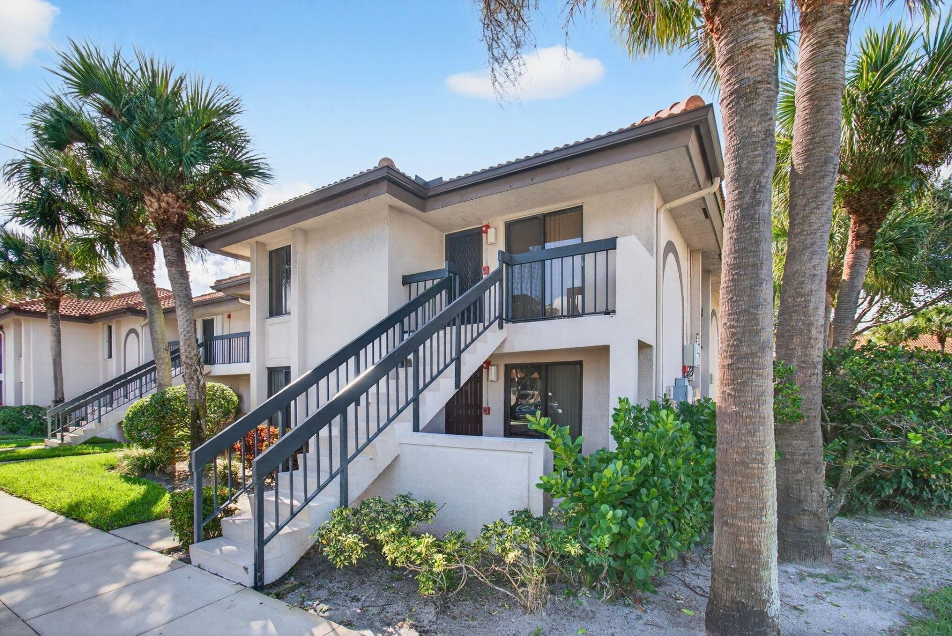 400 Club Circle, Unit 201, Boca Raton, FL 33487 Photo