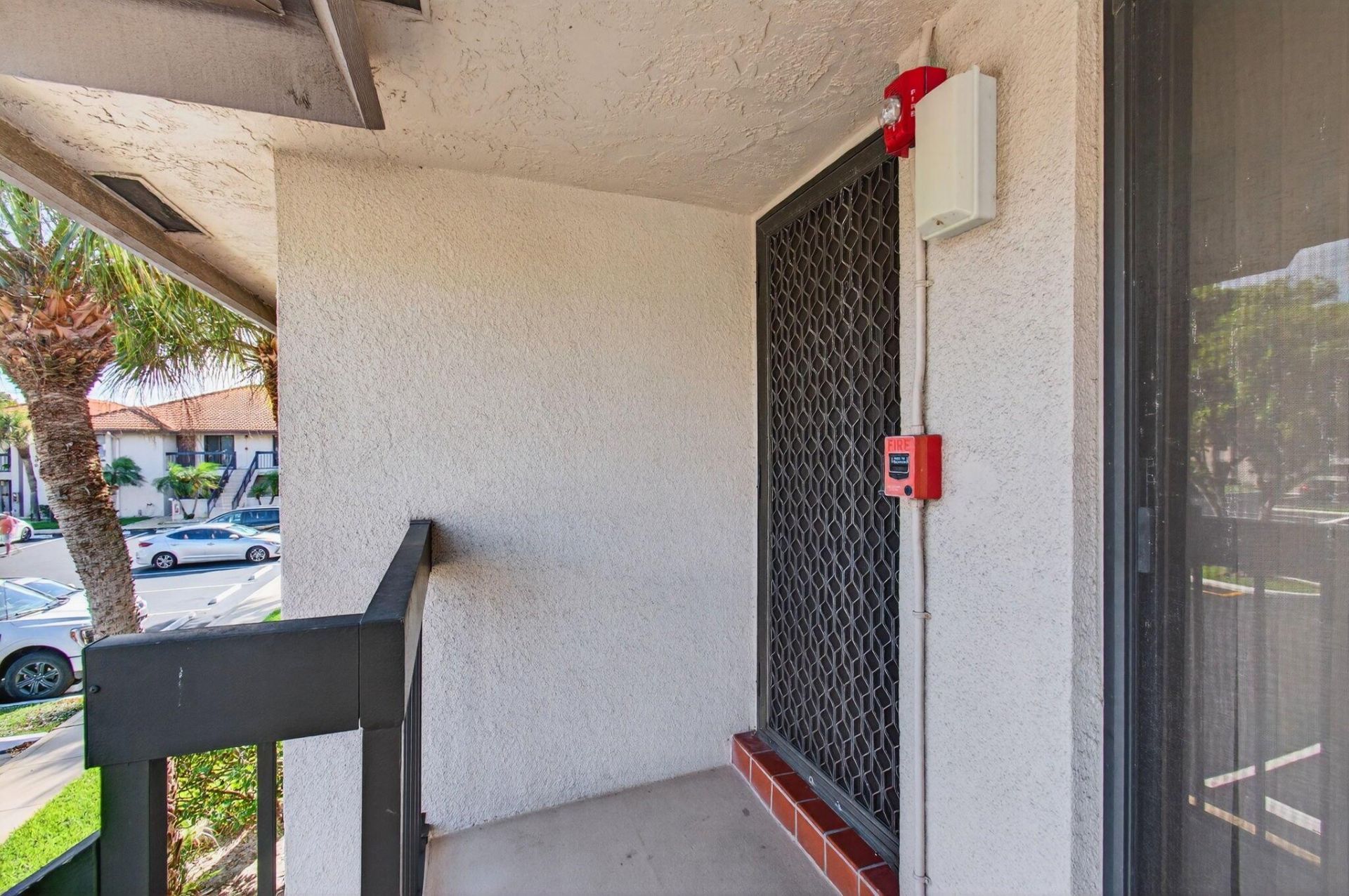 400 Club Circle, Unit 201, Boca Raton, FL 33487 Photo