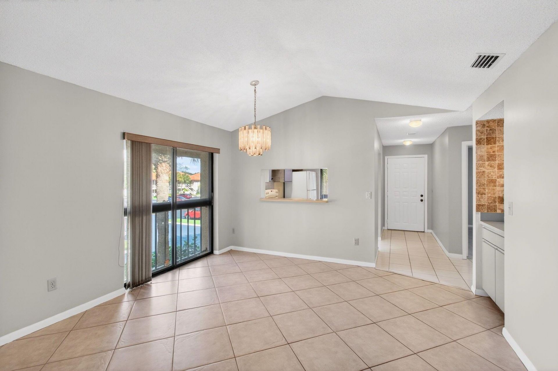 400 Club Circle, Unit 201, Boca Raton, FL 33487 Photo
