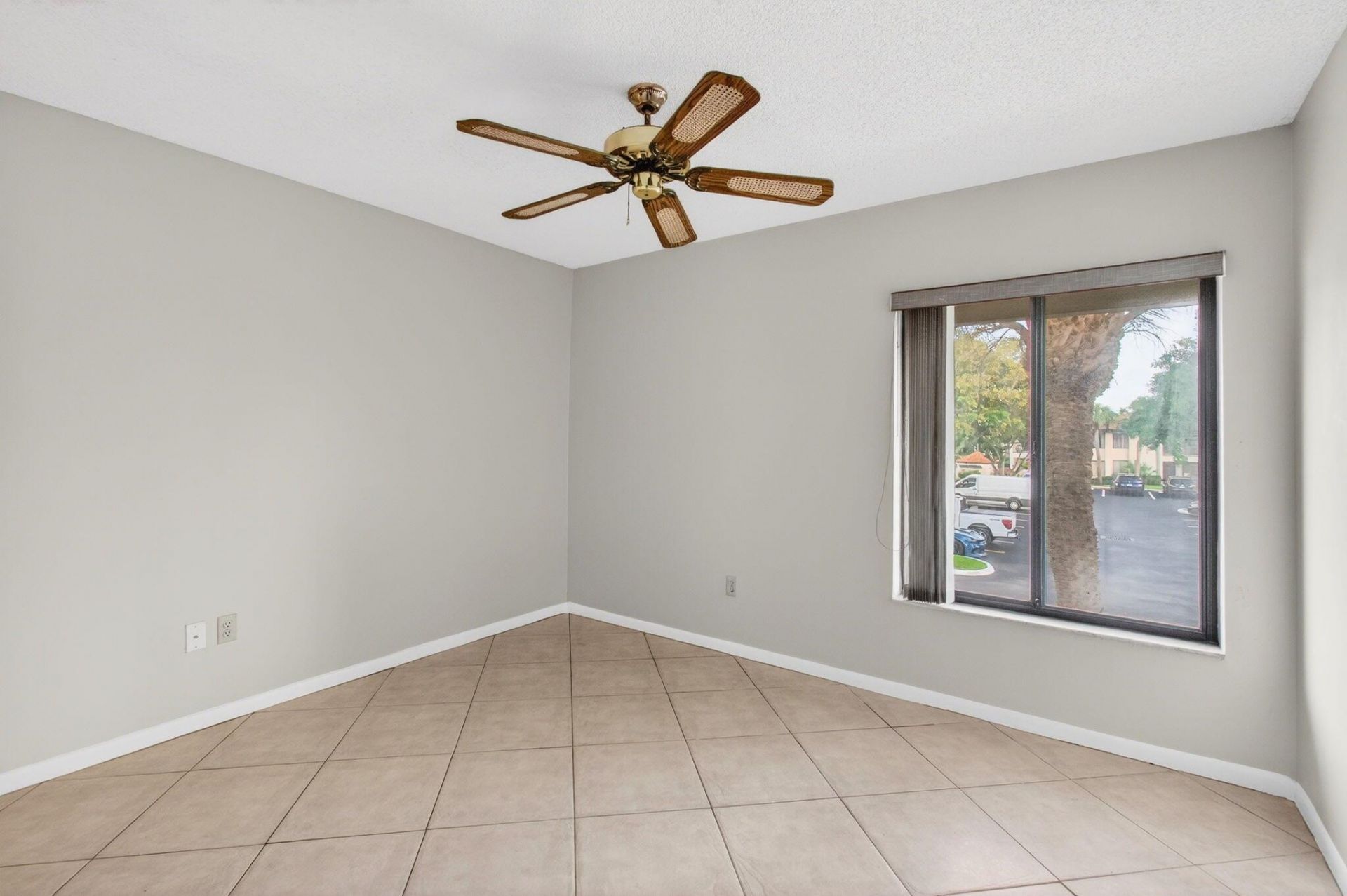400 Club Circle, Unit 201, Boca Raton, FL 33487 Photo