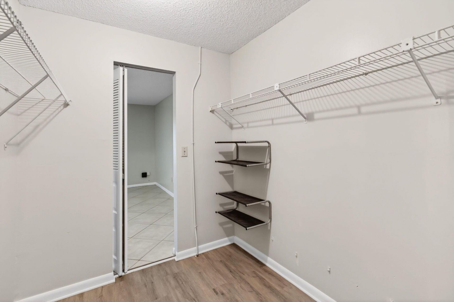 400 Club Circle, Unit 201, Boca Raton, FL 33487 Photo