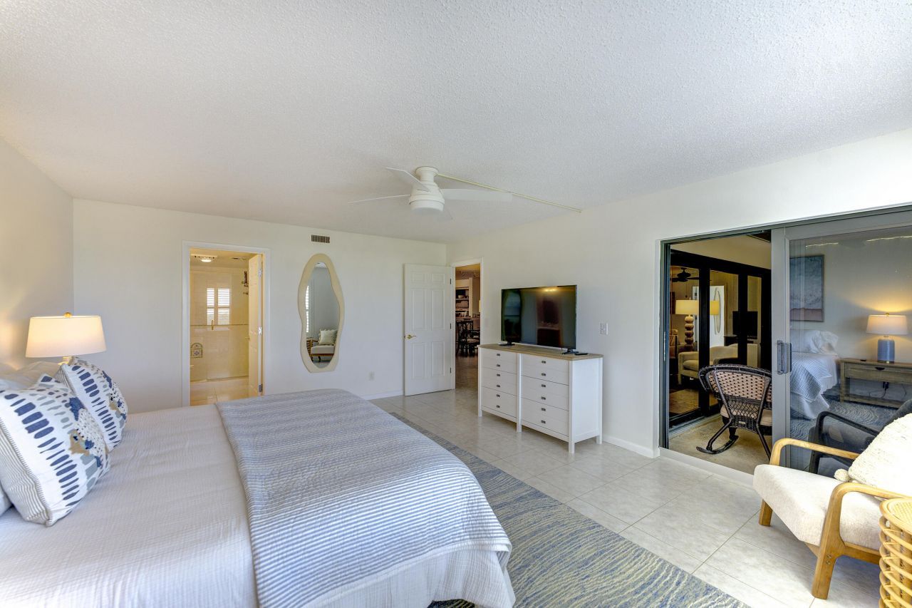 2571 NE Ocean Boulevard, Unit 104, Stuart, FL 34996 Photo